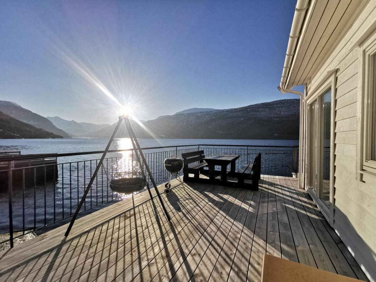 Stryn Fjord Lodge Faleide 130 Екстериор снимка