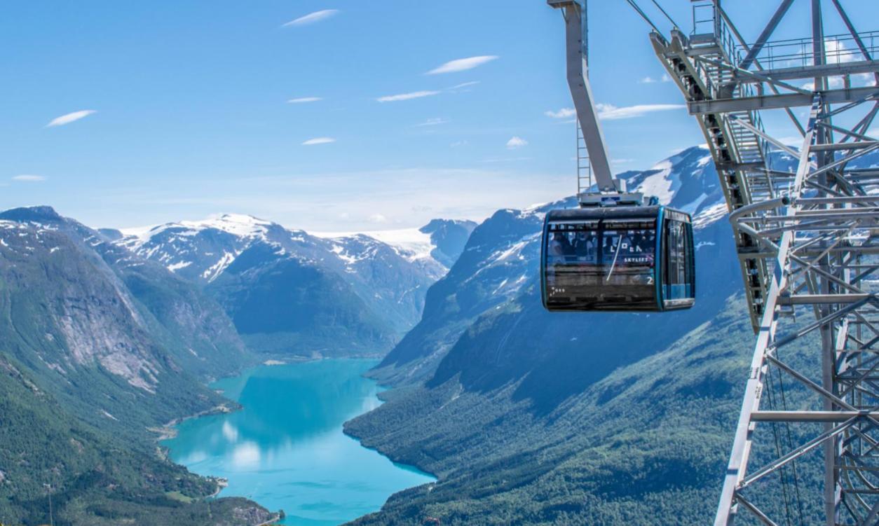 Stryn Fjord Lodge Faleide 130 Екстериор снимка